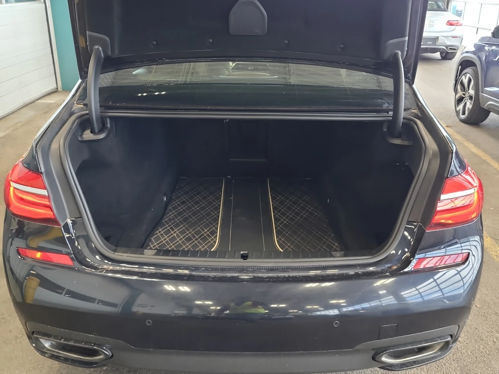 BMW 750 i XDRIVE * CARFAX * ���� ������ *  | Mobile.bg � ����������� 6