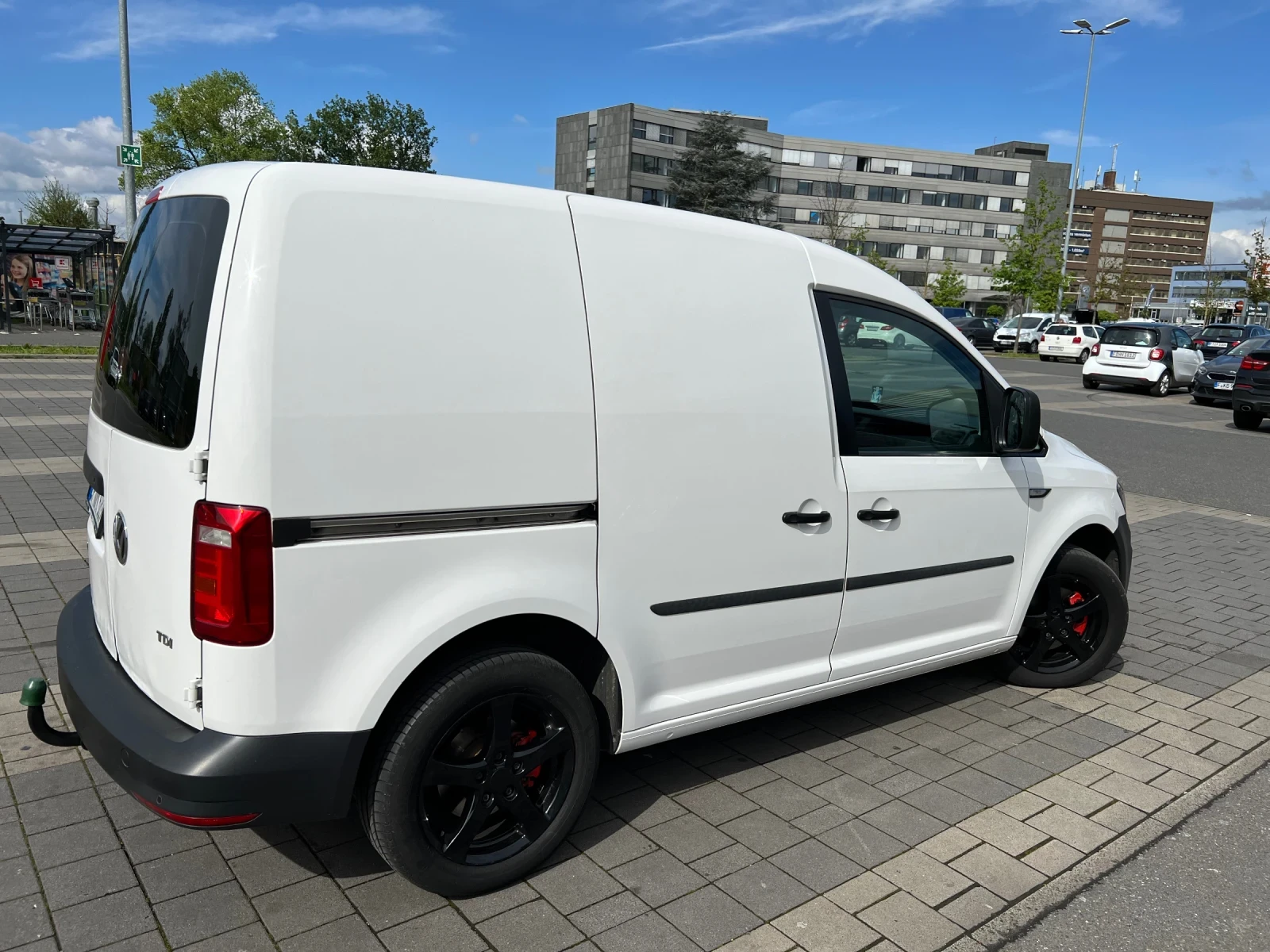 VW Caddy 1.6, снимка 2 - Автомобили и джипове - 55081490