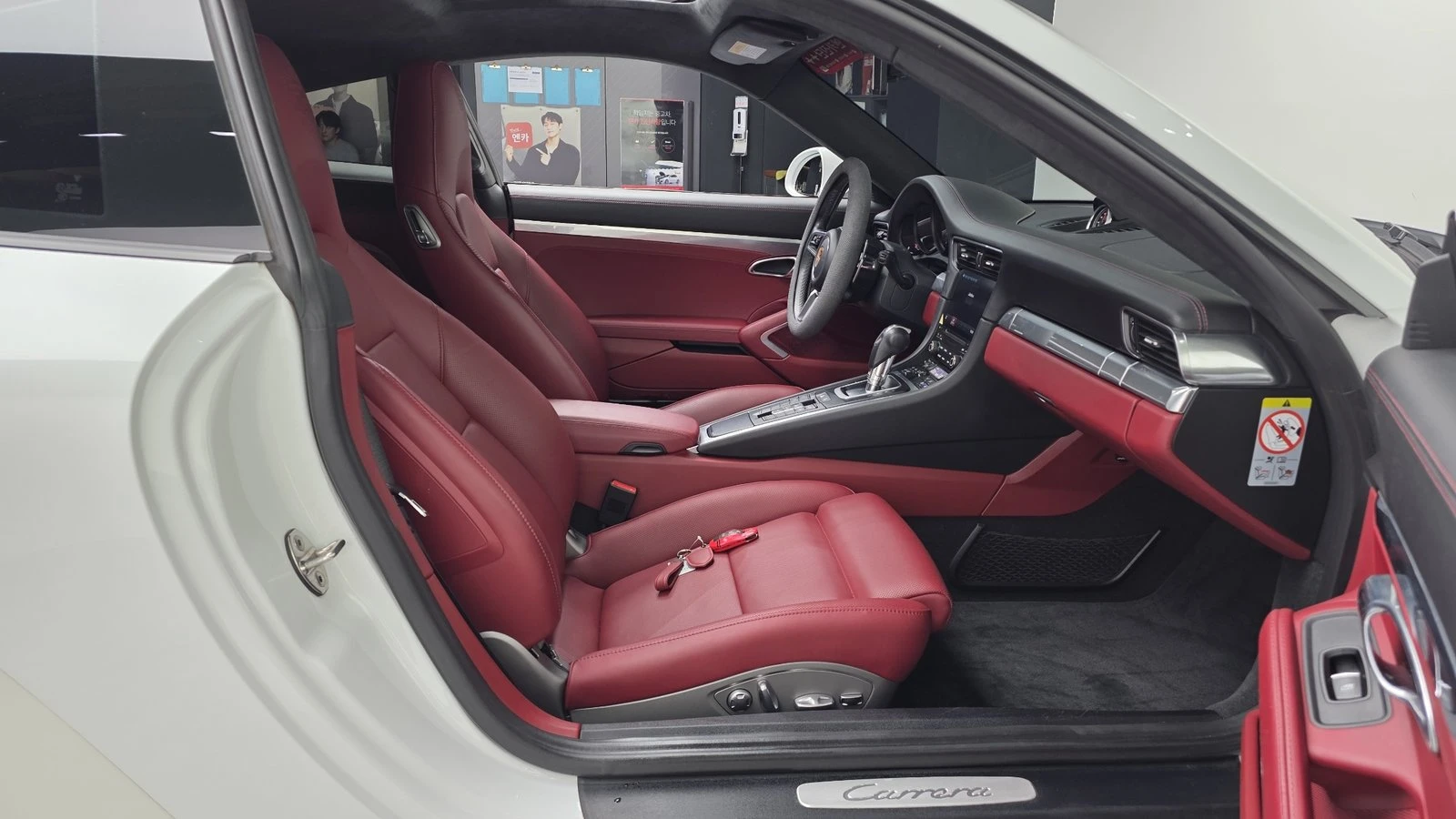 Porsche 911 Carrera* ЛЮК* ПОДГРЕВ ВОЛАН* КРАЙНА ЦЕНА, снимка 11 - Автомобили и джипове - 55349136