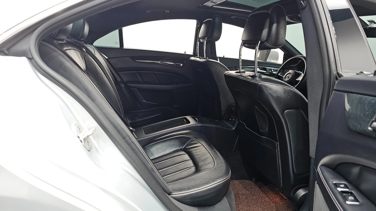 Mercedes-Benz CLS 400  * ОБДУХ * 360 * ЛЮК , снимка 10 - Автомобили и джипове - 56096150