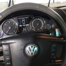 VW Touareg, снимка 5 - Автомобили и джипове - 45791153