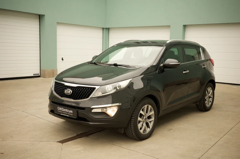 Kia Sportage 20 Jahre Edition 2WD, снимка 2 - Автомобили и джипове - 48495489