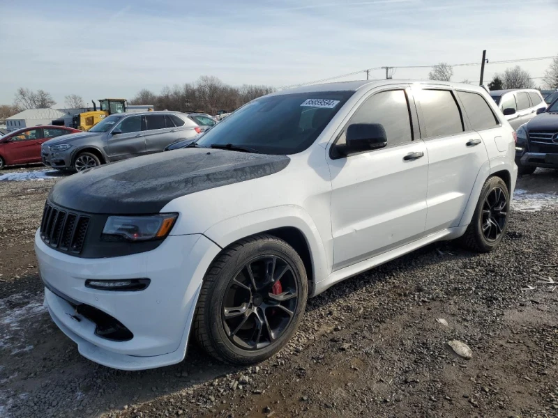 Jeep Grand cherokee SRT-8 Distronic* Keyless* Обдух* 8ZF* Диг.табло* , снимка 1 - Автомобили и джипове - 48675929