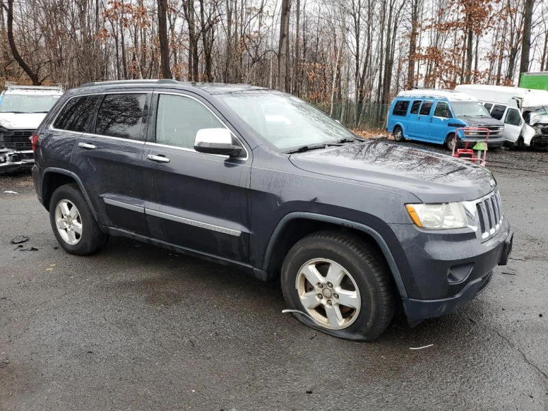 Jeep Grand cherokee LAREDO, снимка 1 - Автомобили и джипове - 49077609