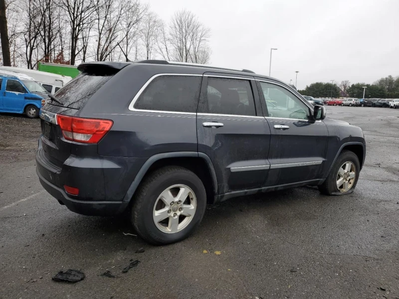 Jeep Grand cherokee LAREDO, снимка 4 - Автомобили и джипове - 49077609