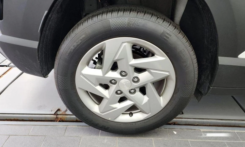 Hyundai Kona Gasoline 1.6 Turbo 2WD Modern Plus, снимка 5 - Автомобили и джипове - 52113325