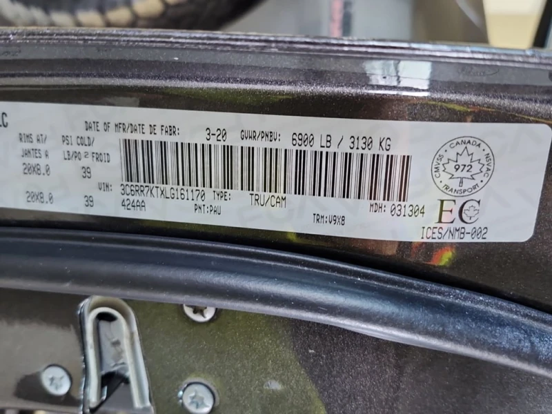 Dodge RAM 1500 * EXPRESS CREW CAB SHORT BED * CARFAX * БЕЗ ПЪРВОН, снимка 7 - Автомобили и джипове - 53431436