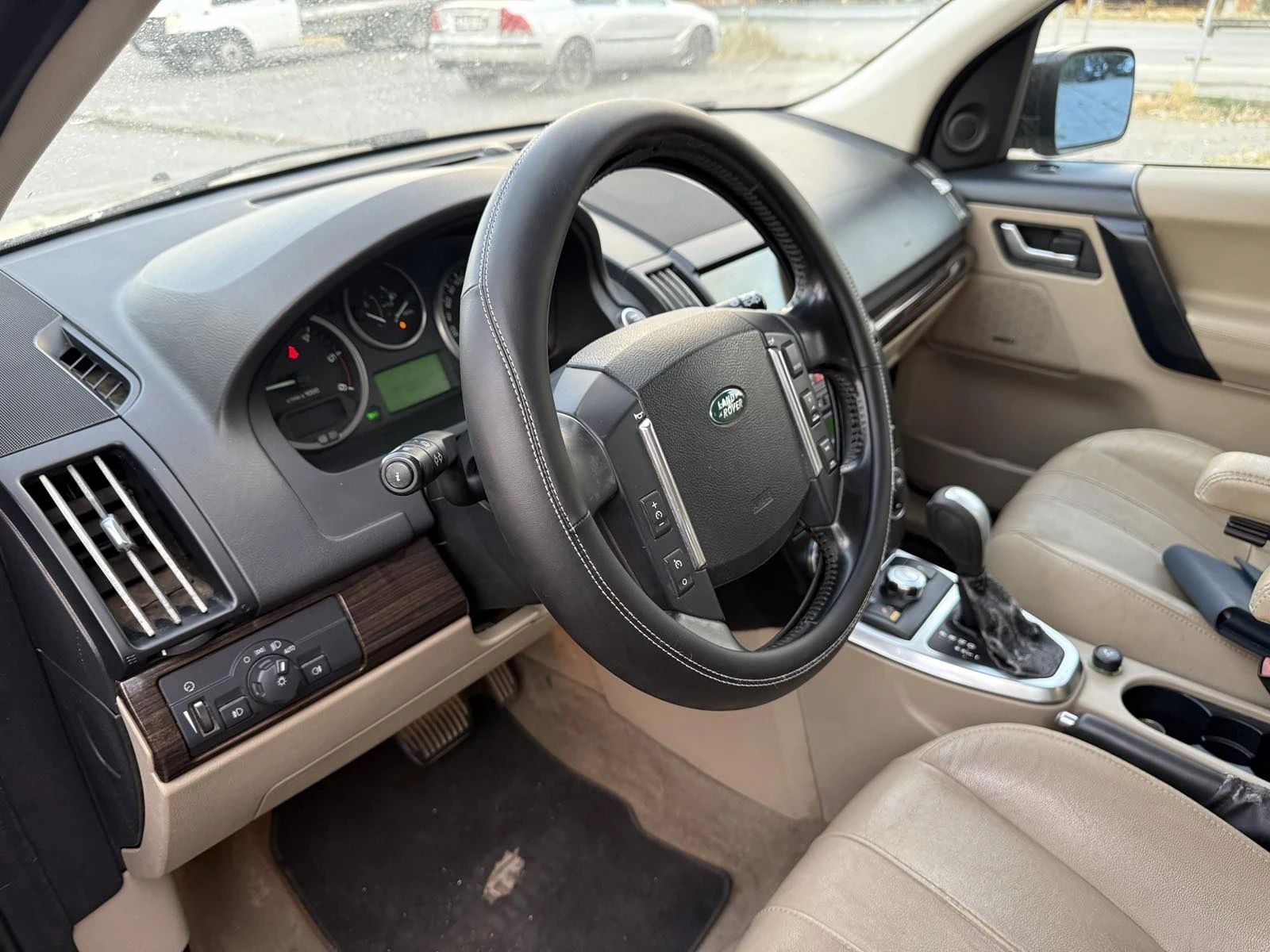 Land Rover Freelander 2, 200TDI EURO5B 4x4 FACE - изображение 9