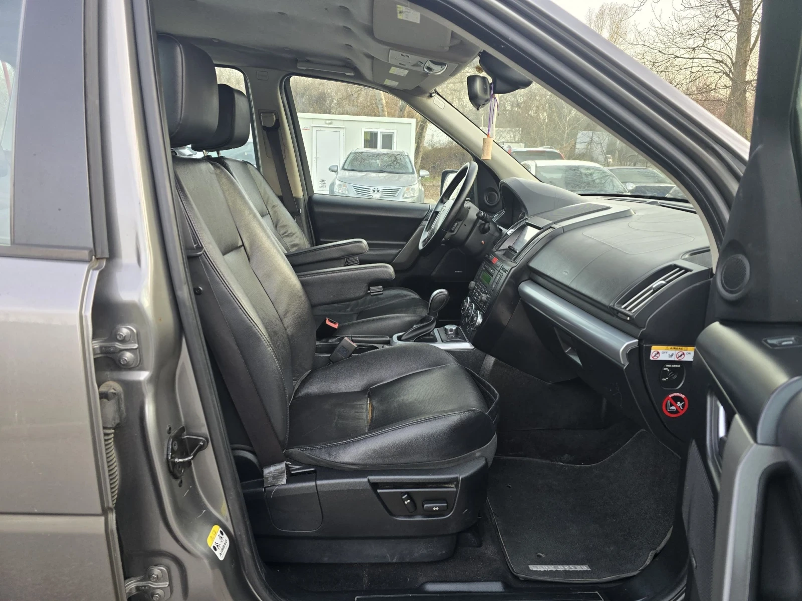 Land Rover Freelander 2.2TD4/160KC/4�4/���������/����  | Mobile.bg � ����������� 11
