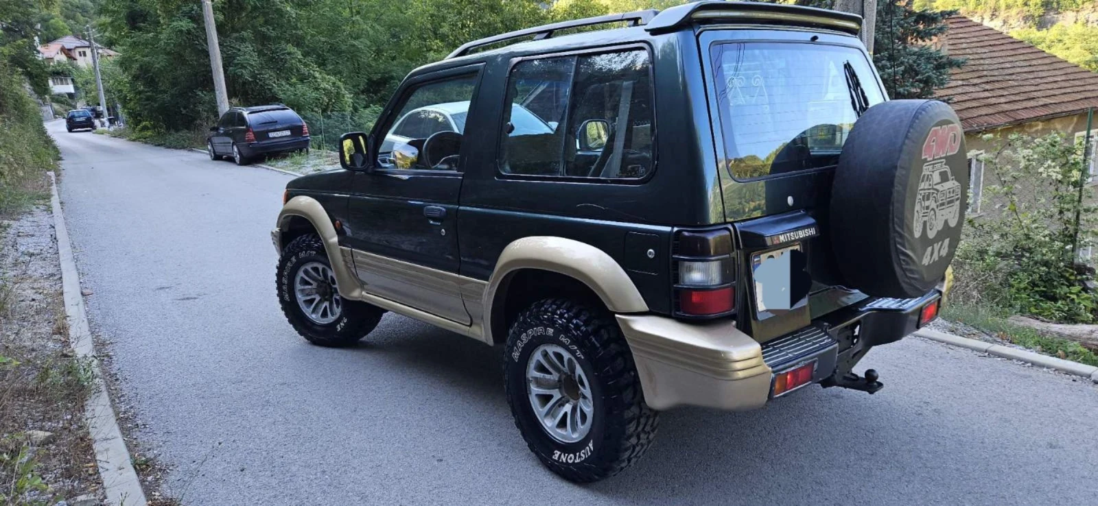 Mitsubishi Pajero 2.5 - изображение 3