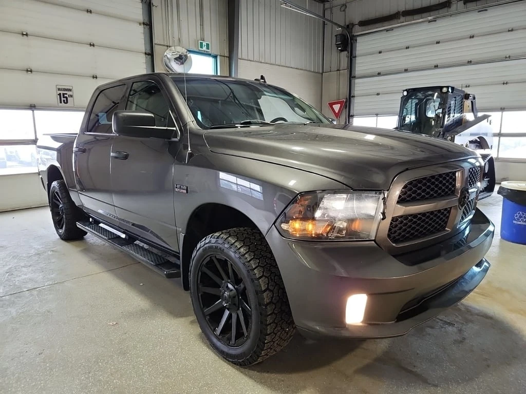 Dodge RAM 1500 * EXPRESS CREW CAB SHORT BED * CARFAX * ��� ������ | Mobile.bg � ����������� 2