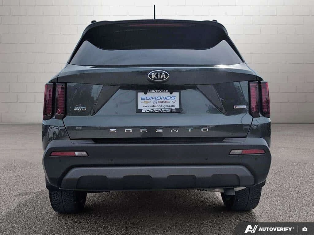 Kia Sorento * АВТО КРЕДИТ* ЦЕНА ДО БГ * СЕРВИЗНА ИСТОРИЯ *  - изображение 4