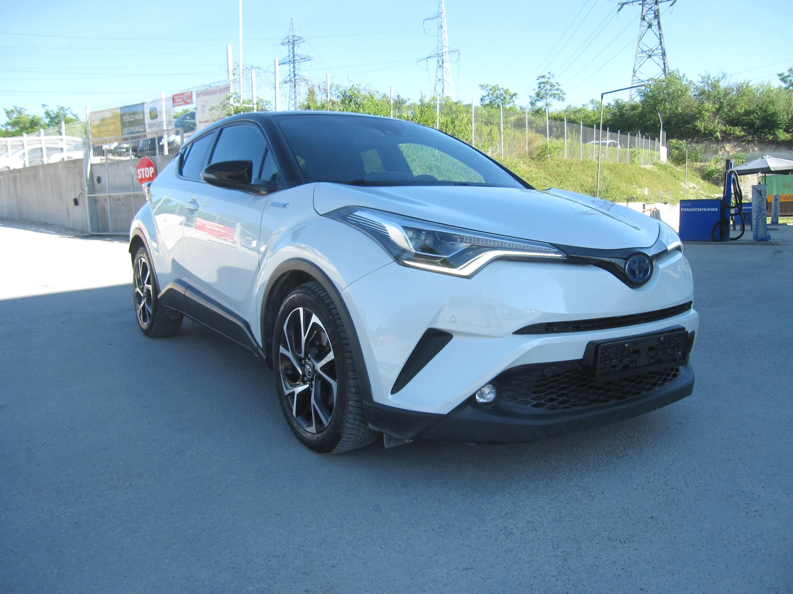 Toyota C-HR 1, 8-Хибрид, Подгрев, Камера, снимка 2 - Автомобили и джипове - 54932503