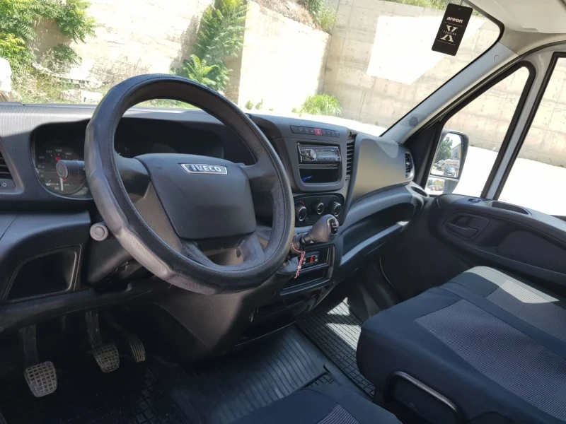 Iveco Daily 35C15 Хладилен!!, снимка 11 - Бусове и автобуси - 53540387