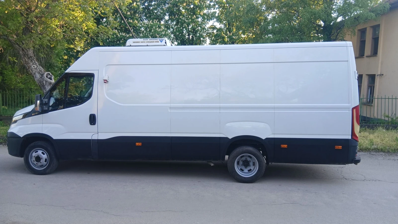 Iveco Daily 35C15 Хладилен!!, снимка 8 - Бусове и автобуси - 53540387