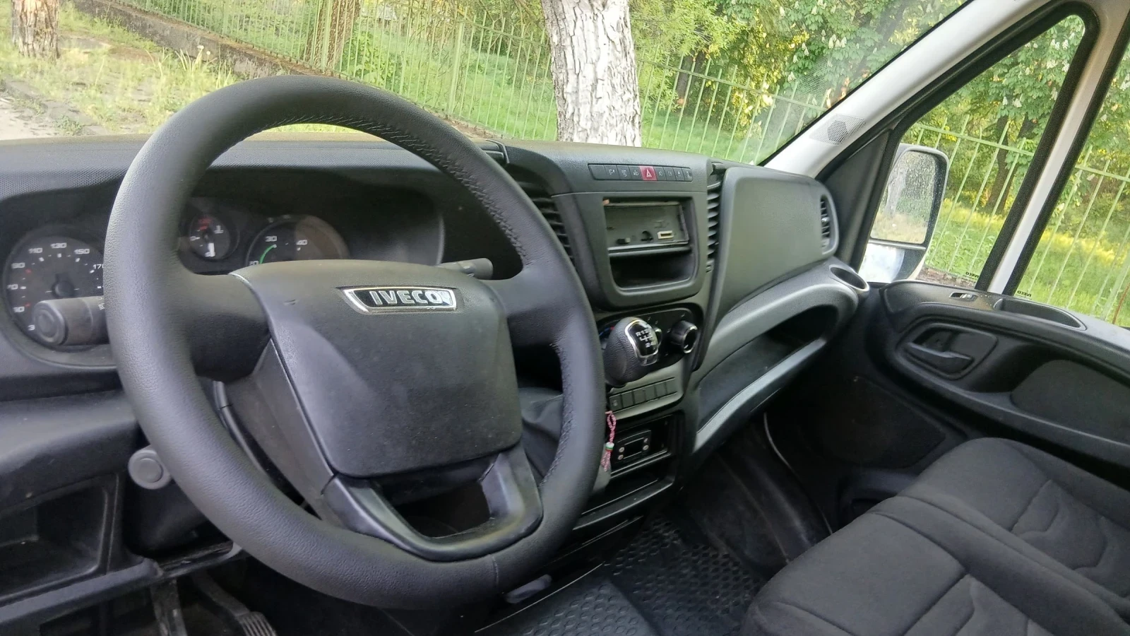 Iveco Daily 35C15 Хладилен!!, снимка 10 - Бусове и автобуси - 53540387