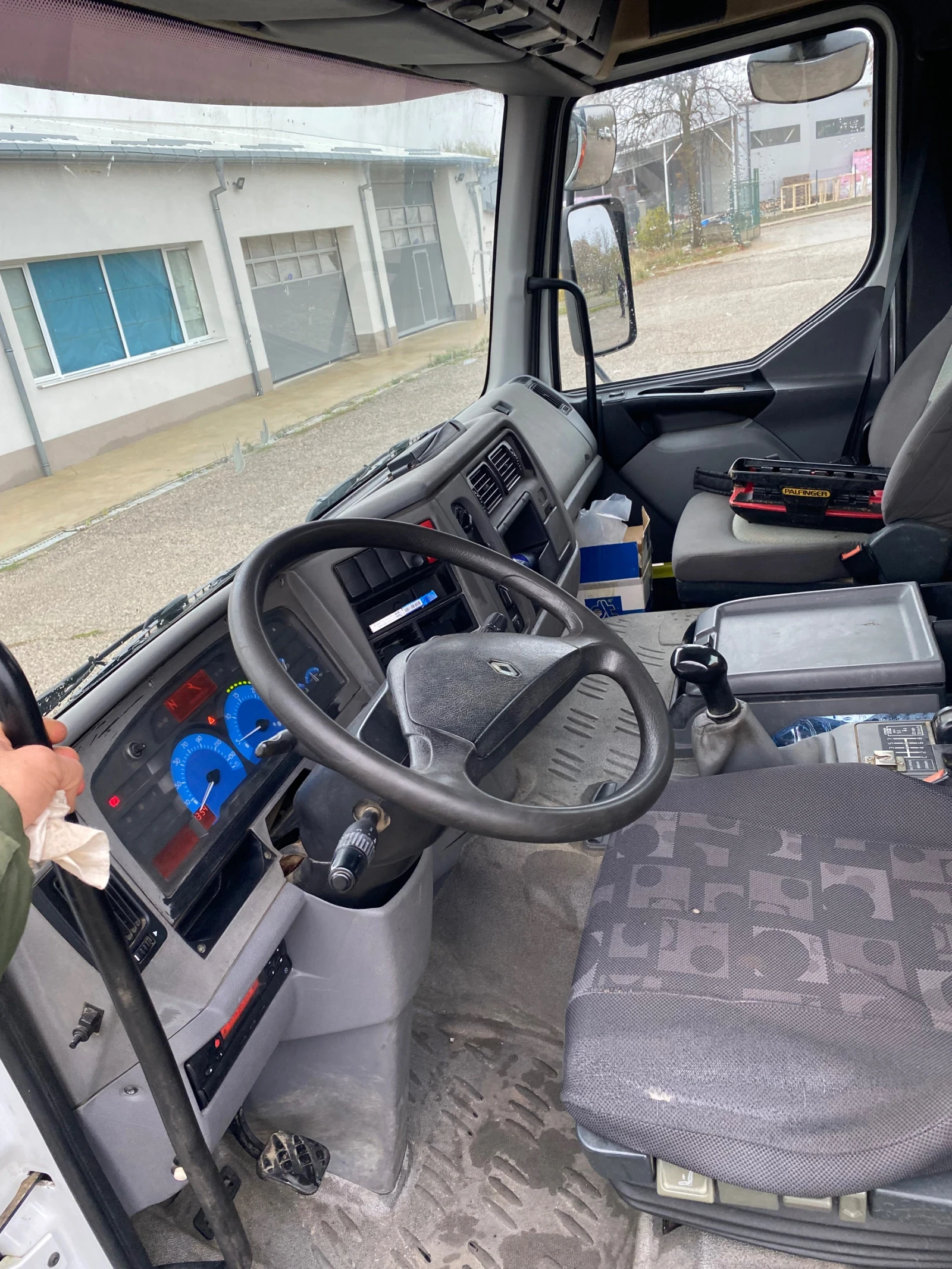 Renault Premium МУЛТИЛИФТ, снимка 15 - Камиони - 55990099