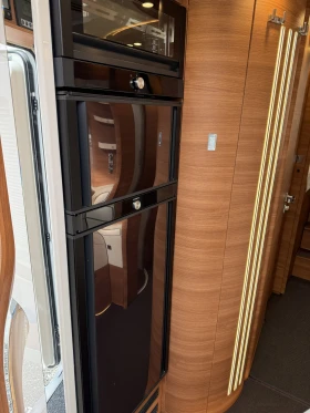 Кемпер Carthago C-Line 4.9L Mercedes* LiFePO4* Хидравлика* ALDE, снимка 8