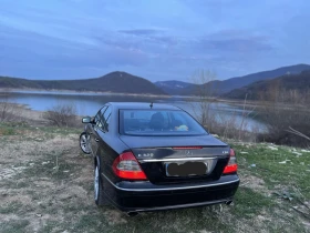 Mercedes-Benz E 320, снимка 2