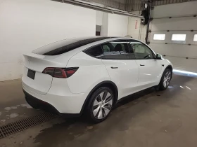 Tesla Model Y *  *    * CARFAX *  | Mobile.bg    6