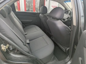 Chevrolet Aveo - 1270 € / 2483.90 лв. - 32983104 11
