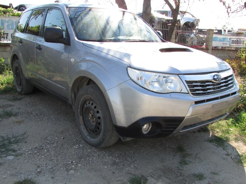 Subaru Forester 2.0D, снимка 3 - Автомобили и джипове - 41758208