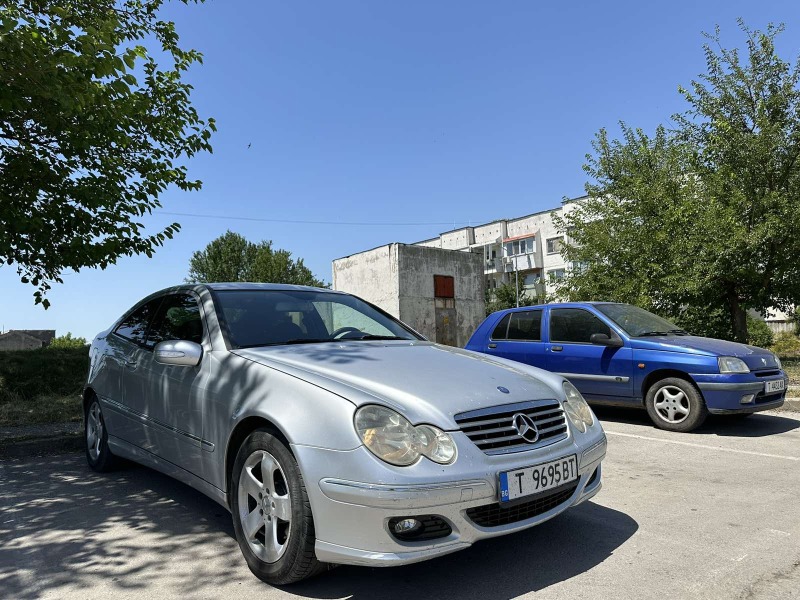 Mercedes-Benz C 220 2.2, снимка 2 - Автомобили и джипове - 46353587