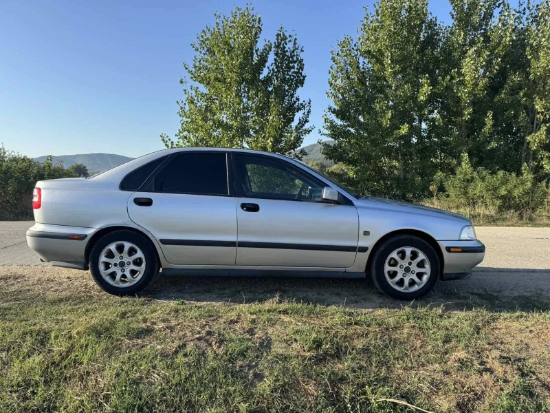 Volvo C40, снимка 6 - Автомобили и джипове - 47342695