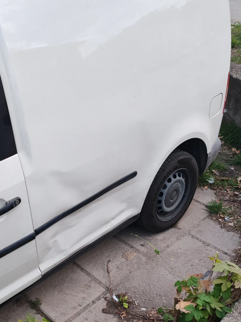 VW Caddy, снимка 6 - Автомобили и джипове - 47392241