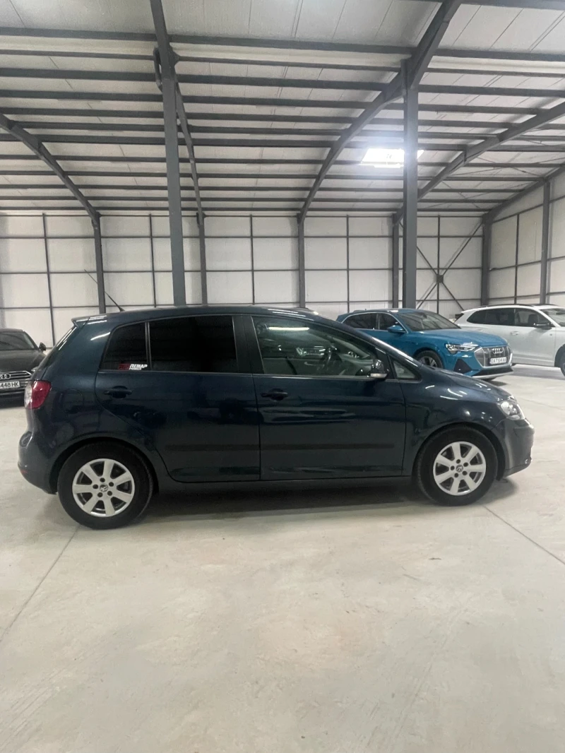 VW Golf Plus 1.9TDI/6ск/камера/Нови гуми, обслужена /ТОП, снимка 4 - Автомобили и джипове - 47465541