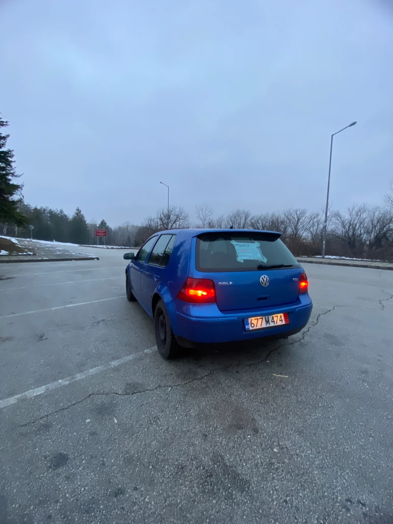 VW Golf 1.9 TDI, снимка 3 - Автомобили и джипове - 48490592