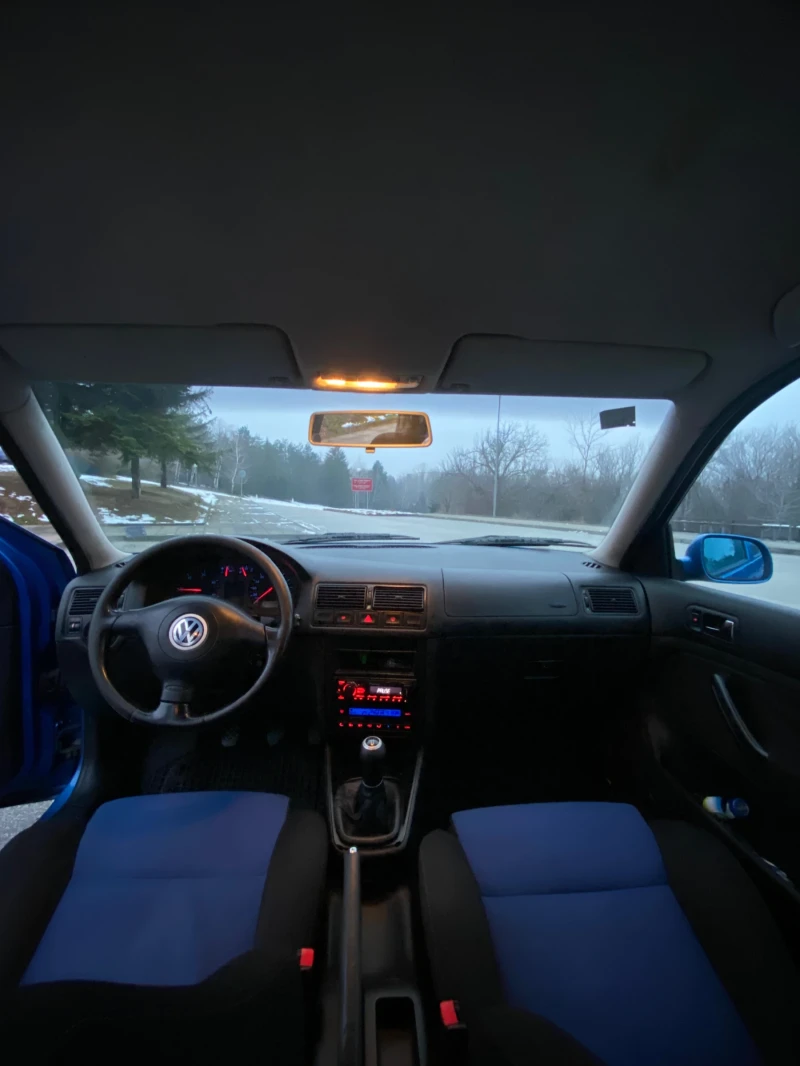 VW Golf 1.9 TDI, снимка 8 - Автомобили и джипове - 48490592