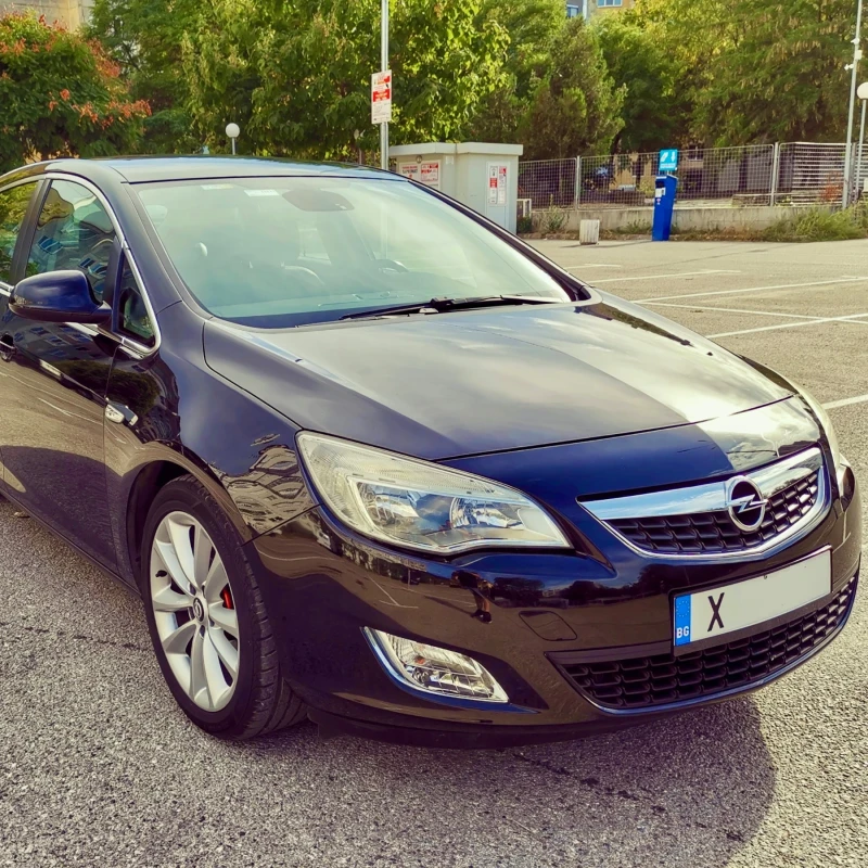 Opel Astra J 1.7 CDTI 110 hp, снимка 2 - Автомобили и джипове - 48518328