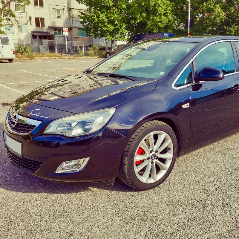 Opel Astra J 1.7 CDTI 110 hp, снимка 3 - Автомобили и джипове - 48518328