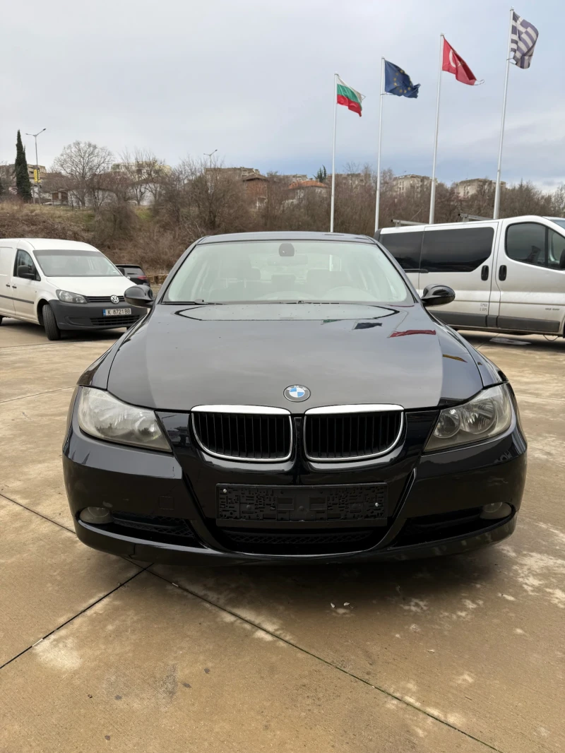 BMW 320 Кожа/Навигация/Климатроник, снимка 1 - Автомобили и джипове - 48556891