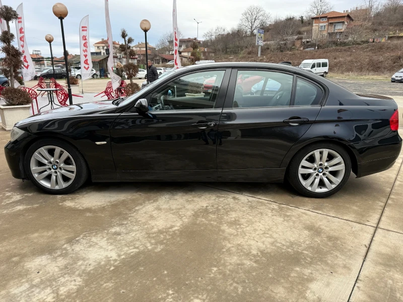 BMW 320 Кожа/Навигация/Климатроник, снимка 3 - Автомобили и джипове - 48556891