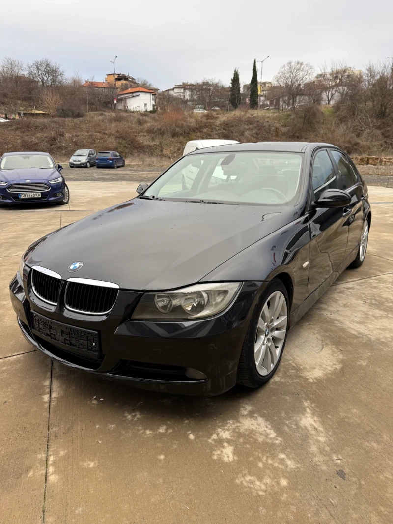 BMW 320 Кожа/Навигация/Климатроник, снимка 2 - Автомобили и джипове - 48556891