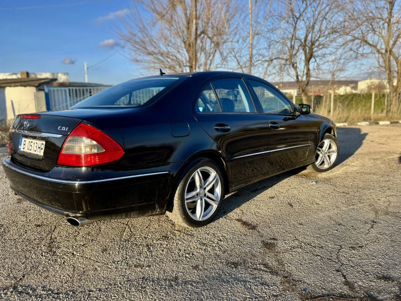 Mercedes-Benz E 320, снимка 5 - Автомобили и джипове - 48560870