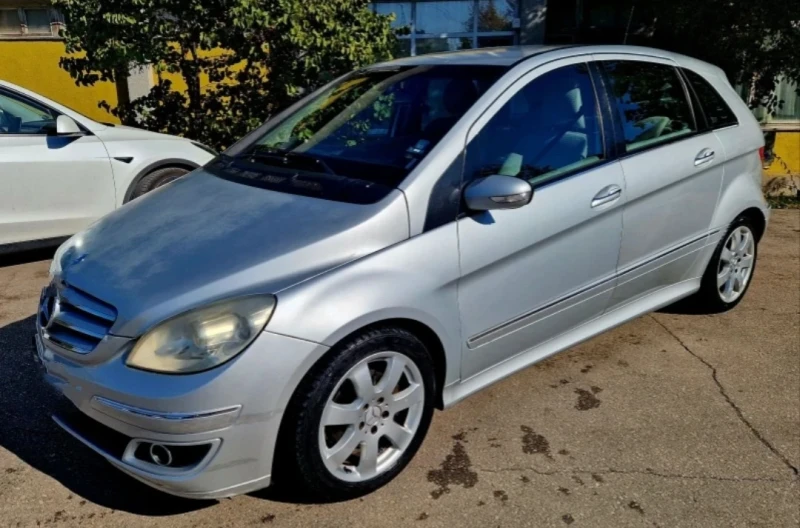 Mercedes-Benz B 180 ЛИЗИНГ/XENON/FACELIFT/ОБСЛУЖЕН!, снимка 3 - Автомобили и джипове - 50908162