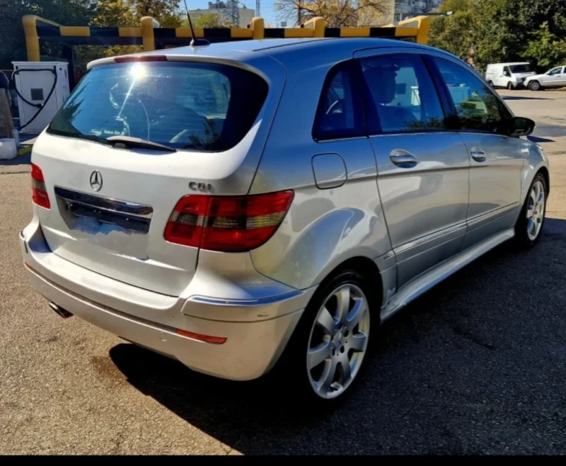 Mercedes-Benz B 180 ЛИЗИНГ/XENON/FACELIFT/ОБСЛУЖЕН!, снимка 2 - Автомобили и джипове - 50908162