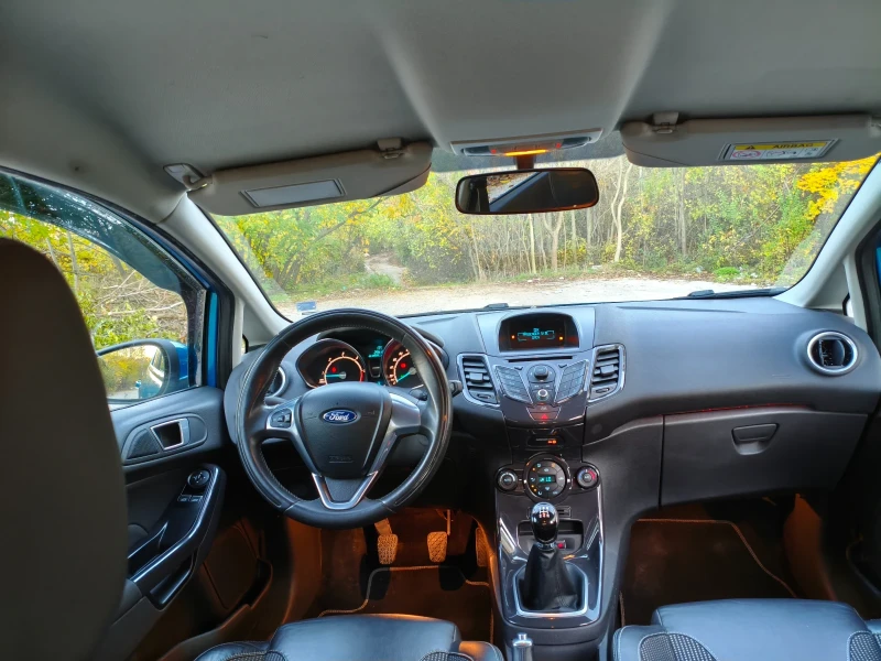 Ford Fiesta 1.5 TDCI Titanium, снимка 9 - Автомобили и джипове - 51899408
