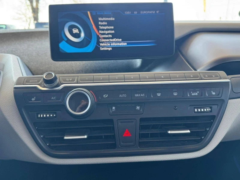 BMW i3, снимка 7 - Автомобили и джипове - 52632572