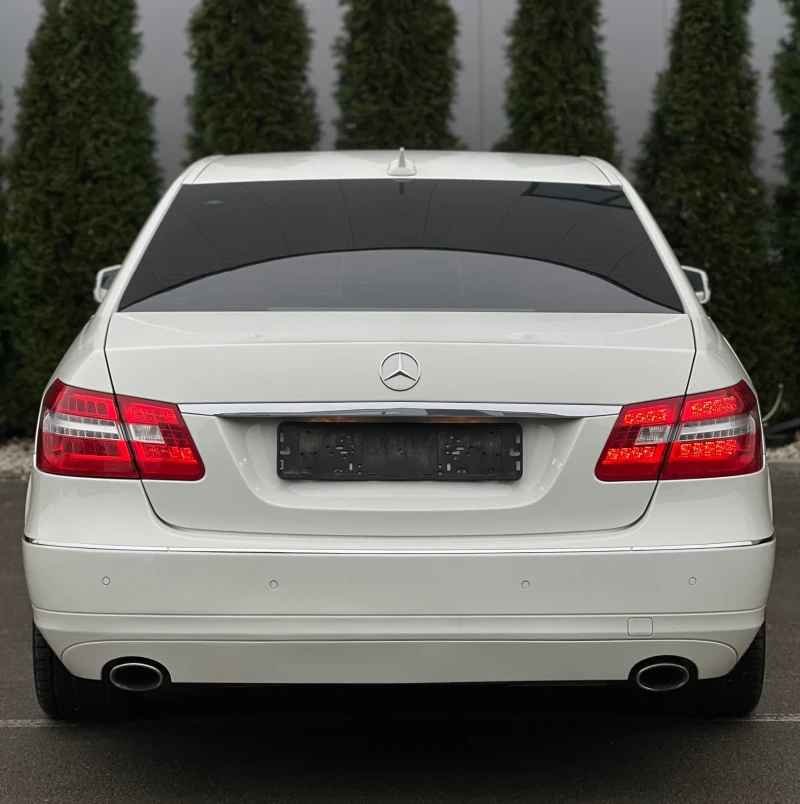 Mercedes-Benz E 350 4 MATIC/FULL/Кожа/Night Vision/ ELEGANCE///ПЕЧКА//, снимка 7 - Автомобили и джипове - 52831570