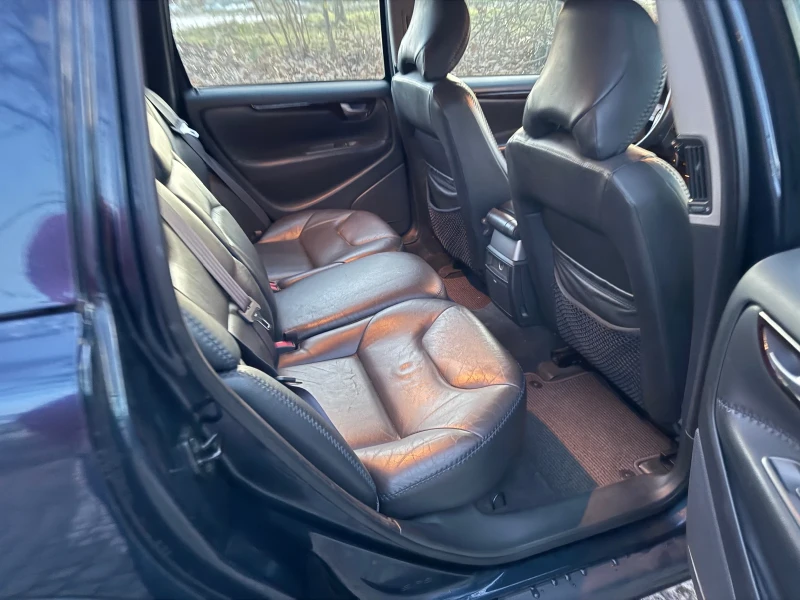 Volvo Xc70, снимка 6 - Автомобили и джипове - 52851332