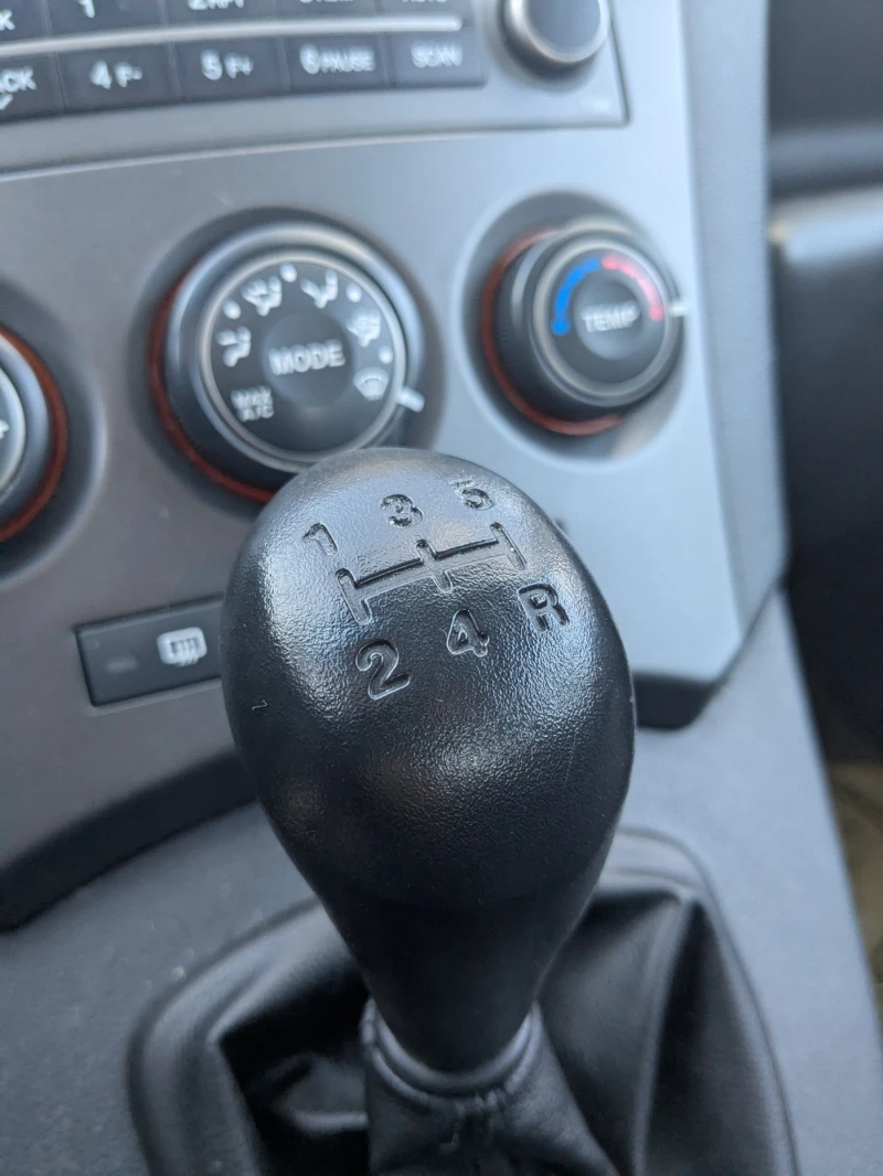 Kia Carens, снимка 12 - Автомобили и джипове - 52958106