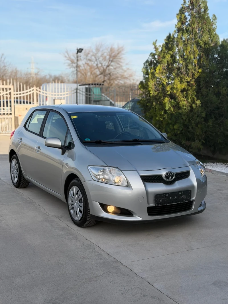 Toyota Auris 1.6/132кс/Германия/Климатроник, снимка 2 - Автомобили и джипове - 53539429
