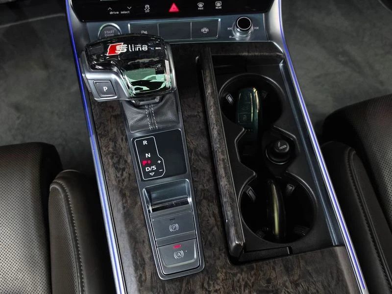 Audi A7 3.0 DLZ Automatic, снимка 9 - Автомобили и джипове - 55722399