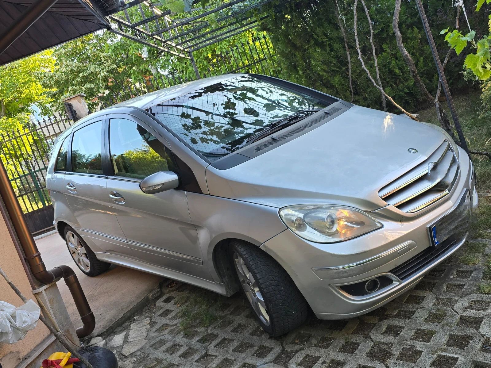 Mercedes-Benz B 180 ЛИЗИНГ/XENON/FACELIFT/ОБСЛУЖЕН!, снимка 1