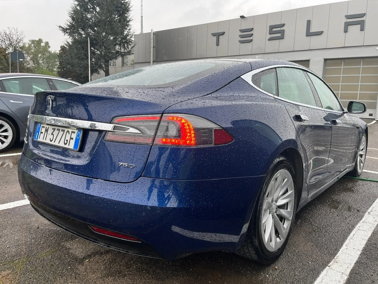 Tesla Model S 75 kWh  DUAL MOTOR - изображение 4