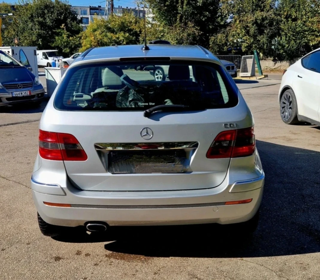 Mercedes-Benz B 180 201х.км/ОБСЛУЖЕН/ - изображение 2